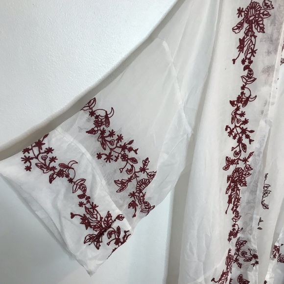Woven Heart Embroidered Kimono Cardigan Sheer White Red One Size - Picture 4 of 10